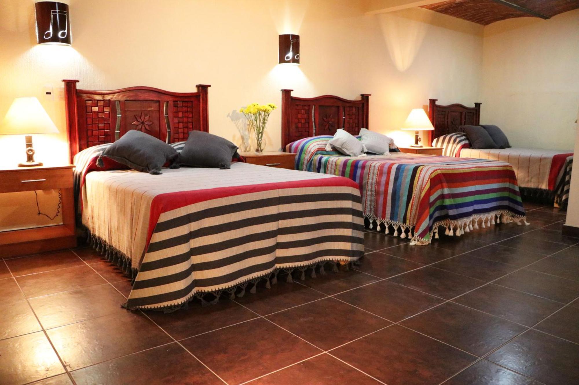Hotel Castillo Santa Cecilia Тапальпа Экстерьер фото