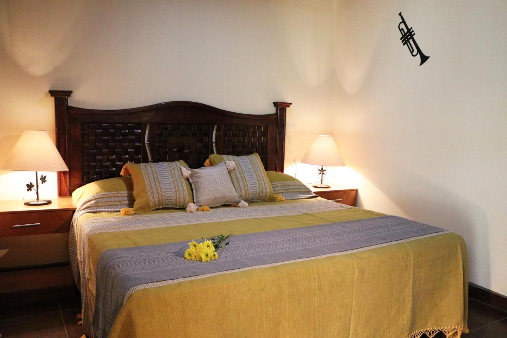 Hotel Castillo Santa Cecilia Тапальпа Экстерьер фото