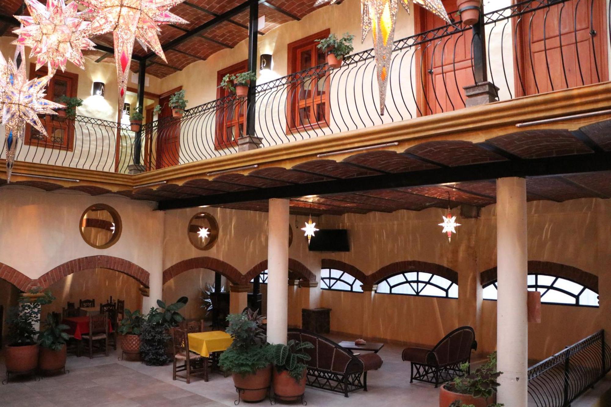 Hotel Castillo Santa Cecilia Тапальпа Экстерьер фото